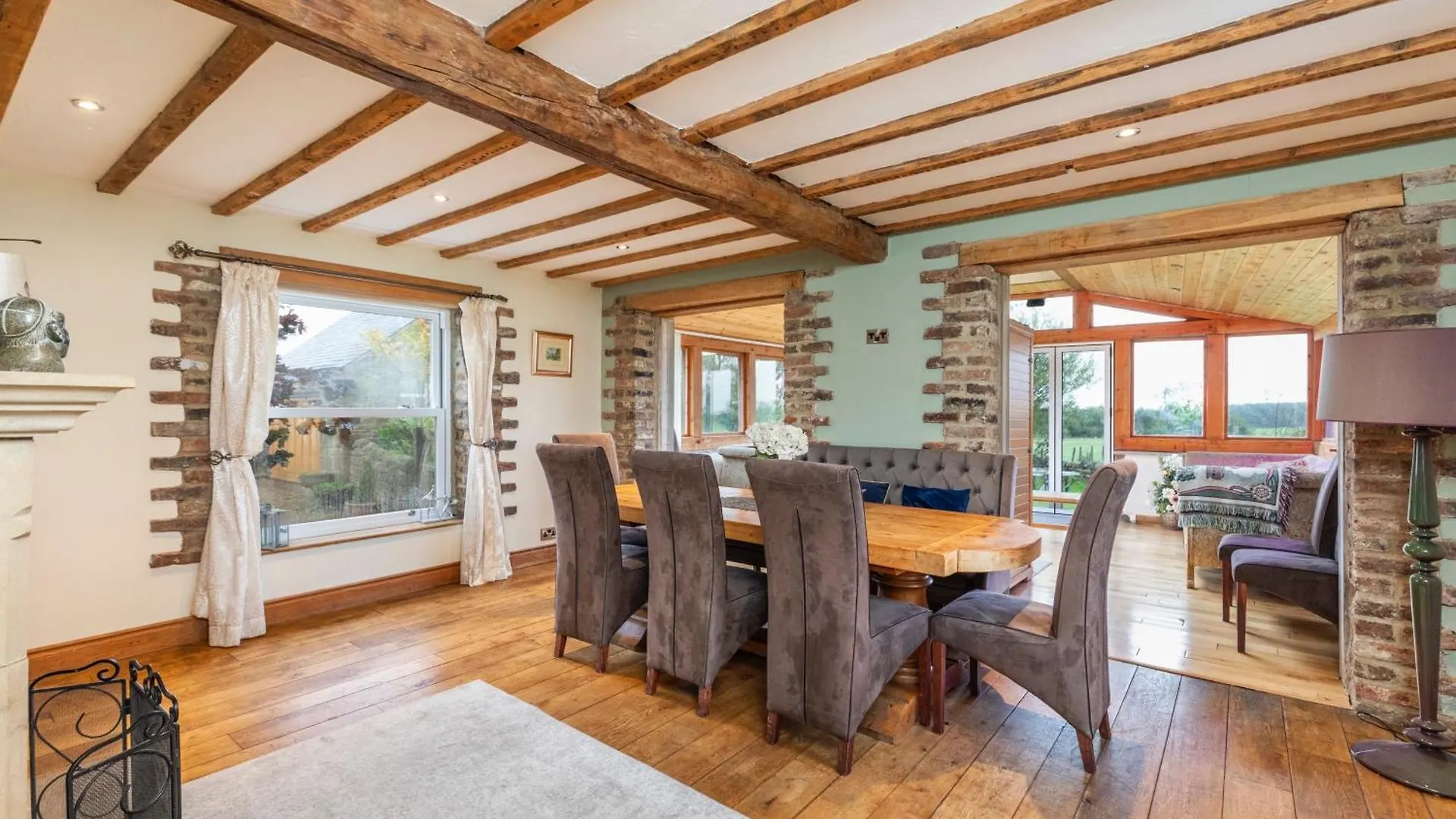 Country Farmhouse - Swim Spa Hot Tub- Bbq Hut Otley  0*, Otley (West Yorkshire) Großbritannien