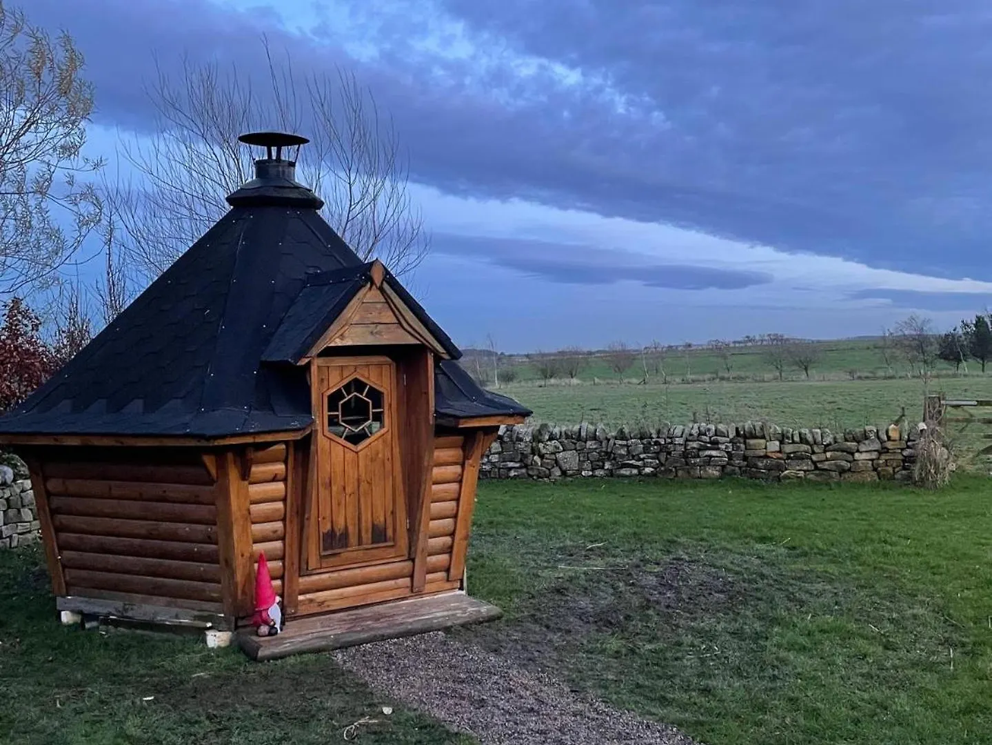 Country Farmhouse - Swim Spa Hot Tub- Bbq Hut Otley