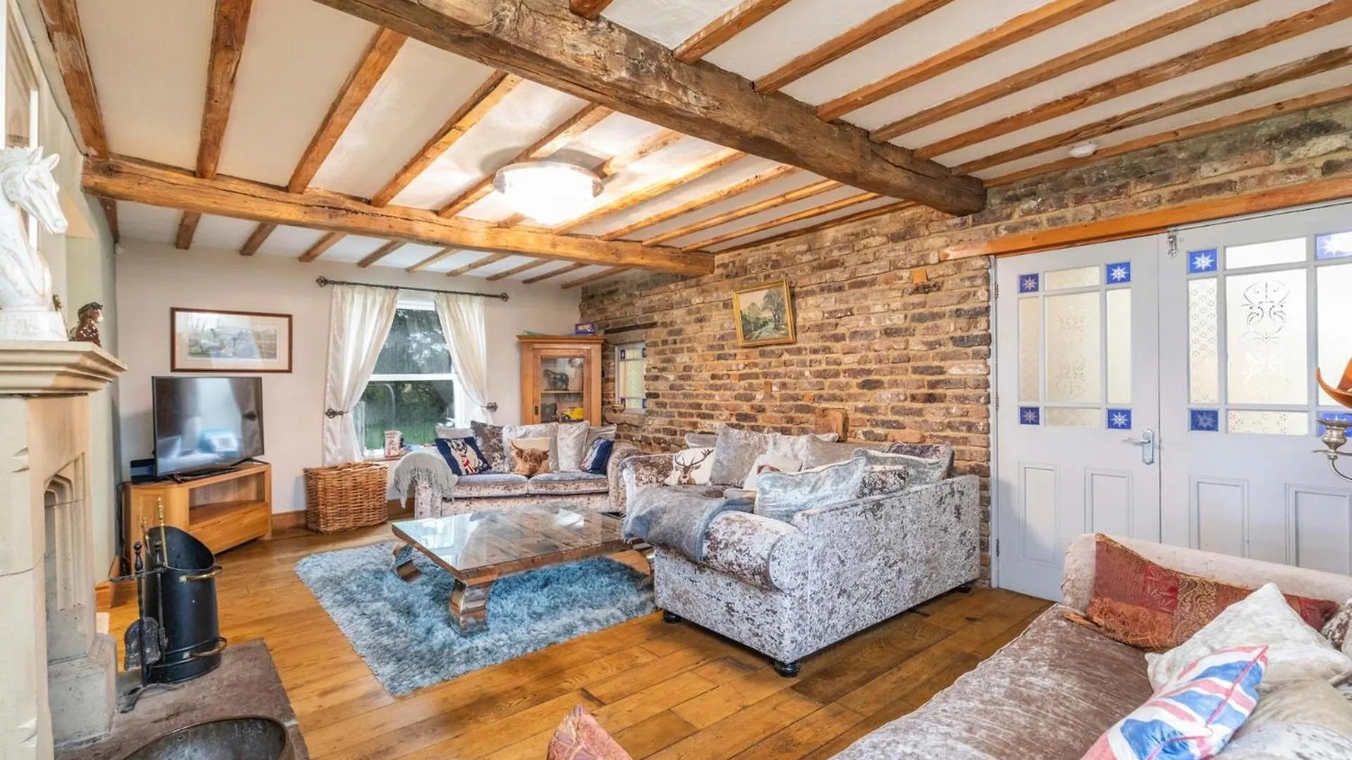 Country Farmhouse - Swim Spa Hot Tub- Bbq Hut Otley  Ferienhaus Otley (West Yorkshire)